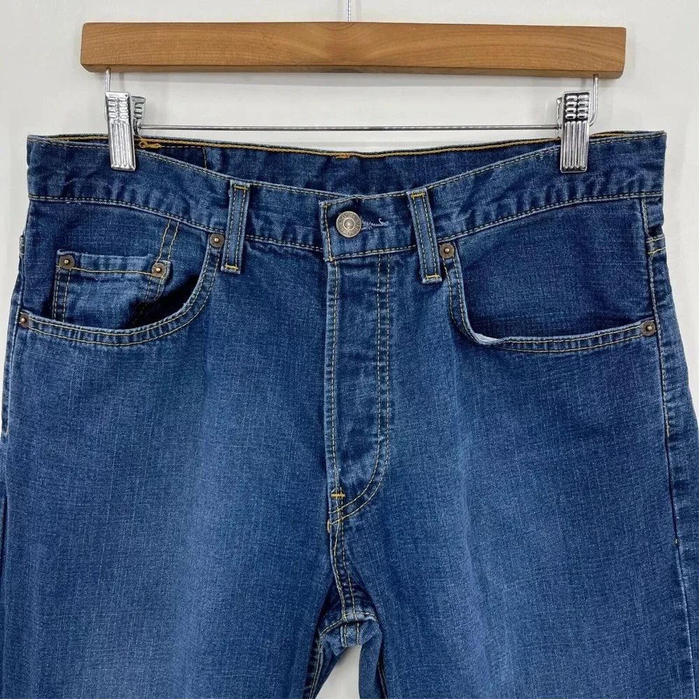 Levi's Jeans Men's Size 33 Blue 520‎ Bootcut Button Fly Medium Wash Vtg 90s